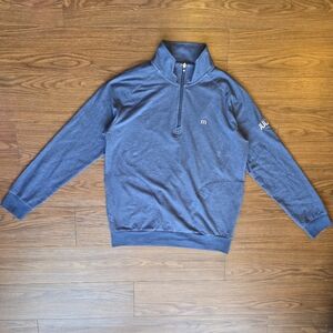 Travis Mathew NWT - LARGE - Blue - Quarter Zip Sweater w/ logo